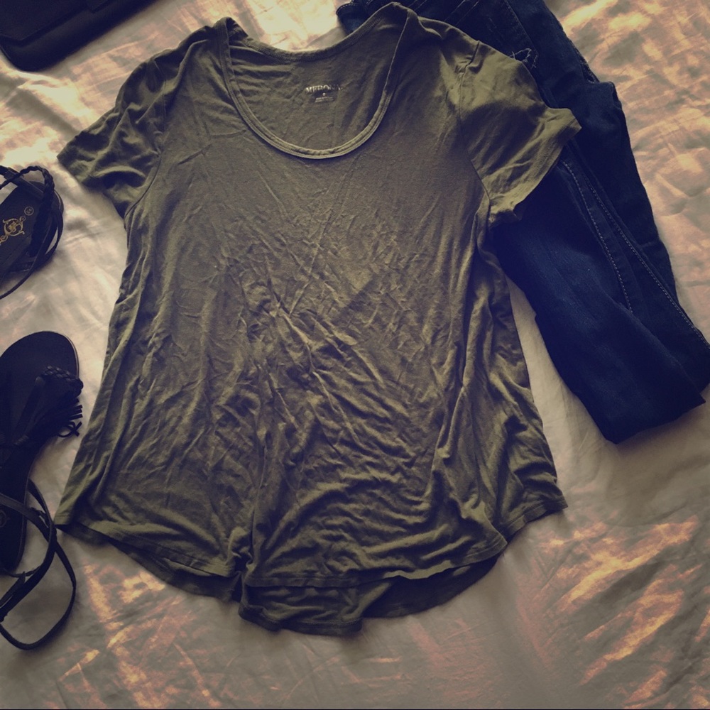 Green loose Tee